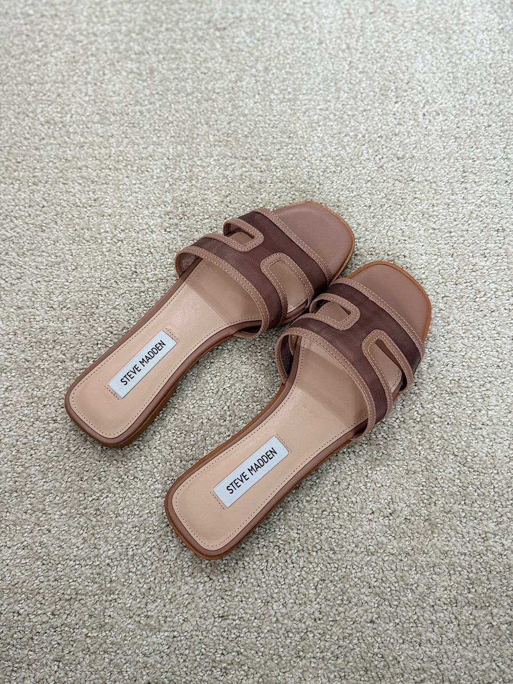 Steve Madden Two-Tone Brown Slide Sandals